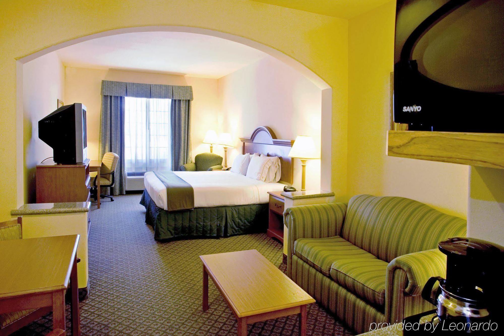 Holiday Inn Express Hotel & Suites Rio Grande City, An Ihg Hotel Habitación foto
